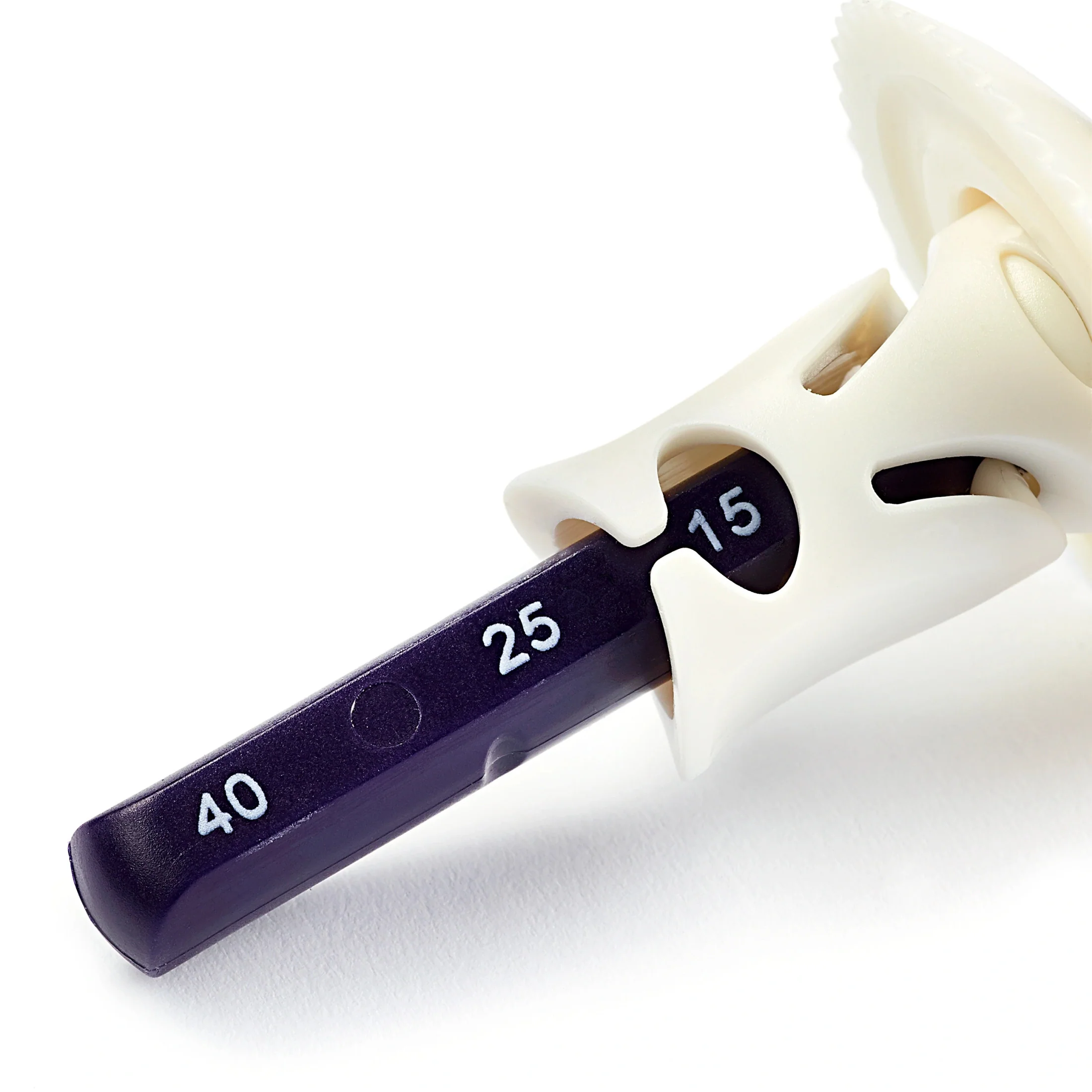 Ergonomic Parallel Chalk Tracing Wheel - Image 3